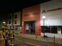 Incendio en un taller mecánico de Pilarica