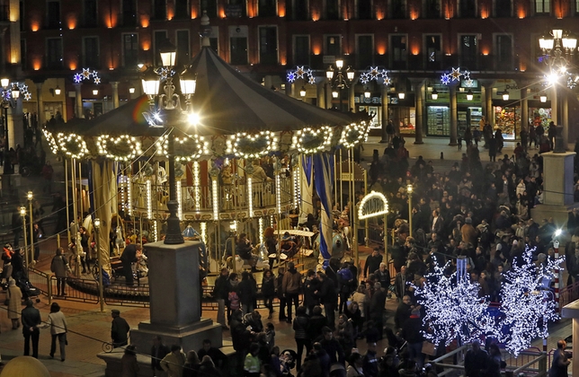 Valladolid arranca la Navidad con el encendido del alumbrado en 67 calles