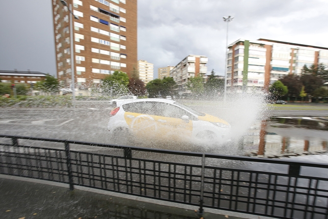 Tromba de agua en Valladolid  / JONATHAN TAJES