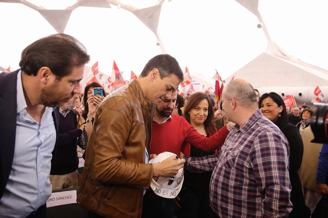 Acto político de Pedro Sánchez en Valladolid  / MIRIAM CHACÓN / ICAL