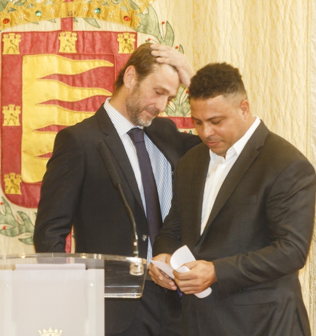 Presentación de Ronaldo como nuevo propietario del Real Valladolid  / J.TAJES