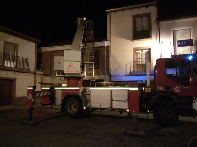 Sofocan un incendio de madrugada en una vivienda de Peñafiel