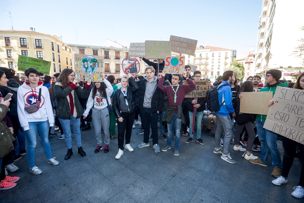 El colectivo estudiantil 'Juventud por el clima' se reivindica frente al cambio climático