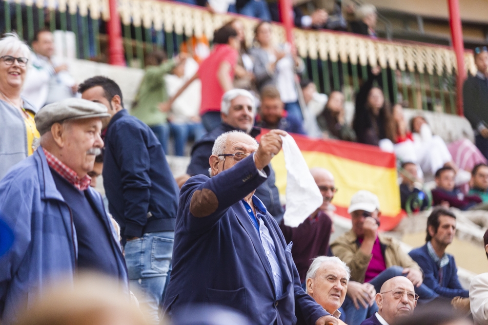 Público en Plaza de Toros  / JONATHAN TAJES