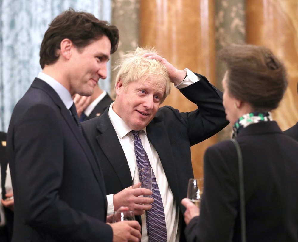 Justin Trudeau junto a Boris Johnson y la princesa británica Anne 