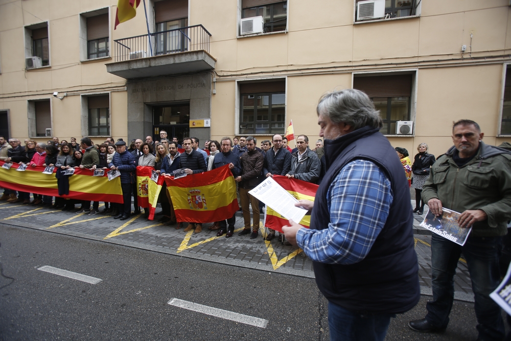 Concentración de apoyo a la Policía Nacional en Cataluña  / JONATHAN TAJES