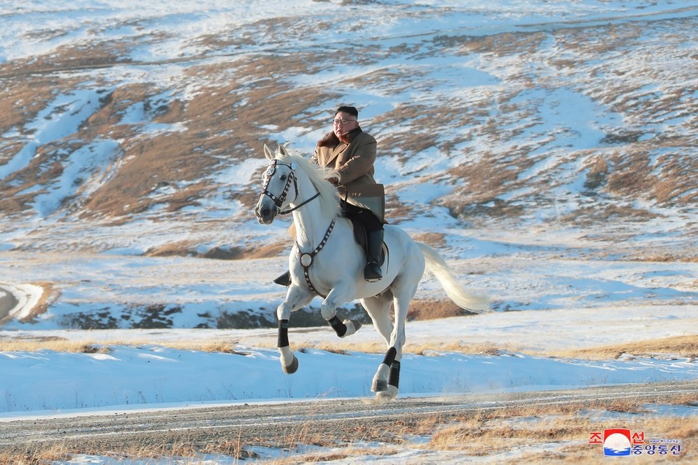 La 'épica' cabalgada de Kim Jong-un por el monte Paektu