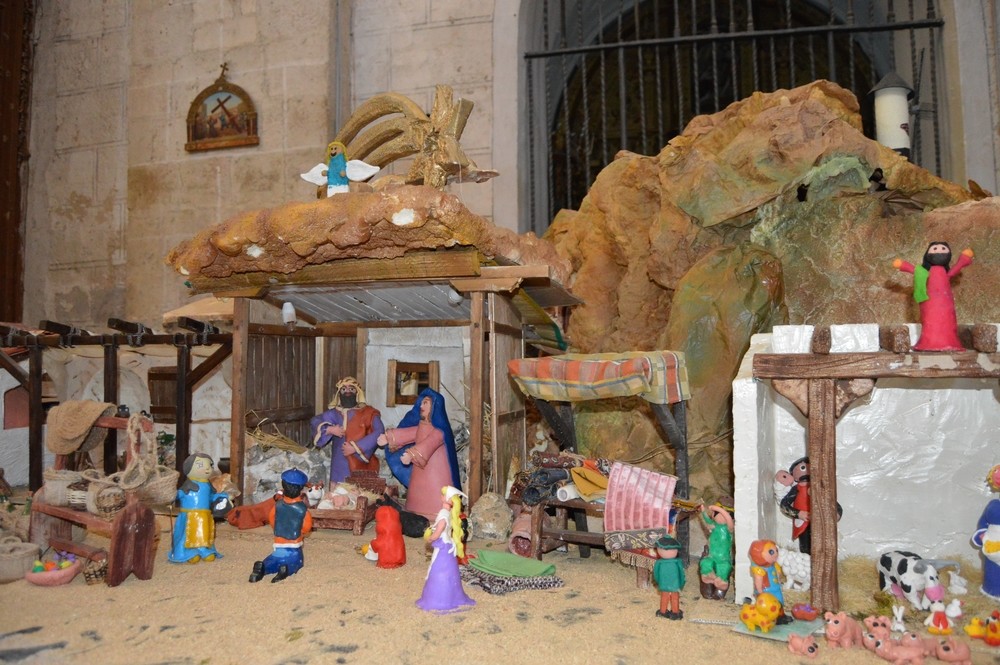 Más de 300 figuras forman el belén de plastilina de Cigales
