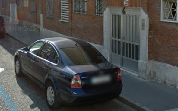 El hallazgo se produjo en el 6 de la calle Ebro.
