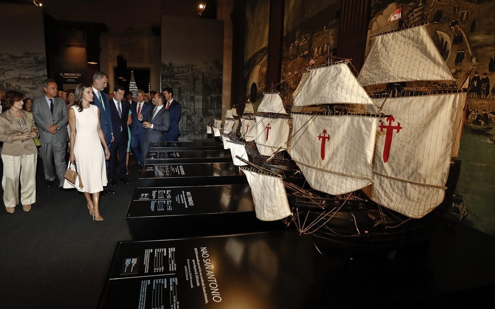 Los Reyes inauguran una muestra sobre Magallanes y Elcano