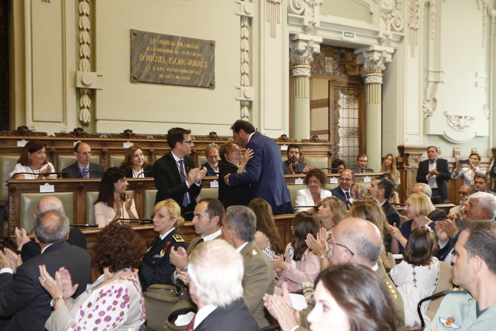 Toma de posesión de Óscar Puente como alcalde de Valladolid  / JONATHAN TAJES