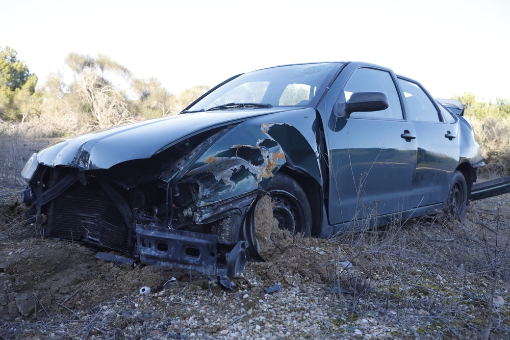 Rescate de un vehículo tras un accidente en Tudela.  / J. C. CASTILLO