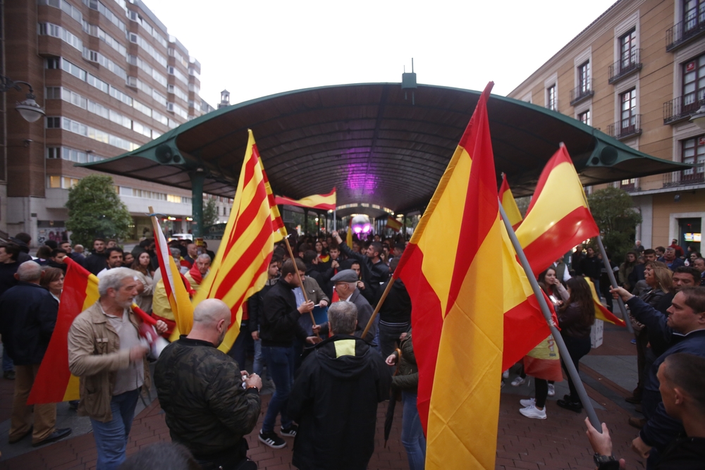 Concentraciones en Valladolid por el conflicto catalán  / JONATHAN TAJES