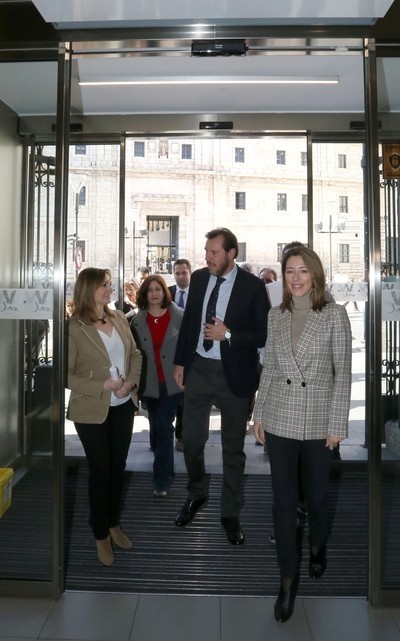 La secretaria de Estado de Comercio, en el Mercado del Val