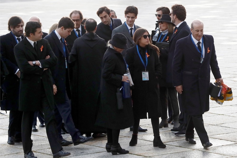 Los familiares de Franco acceden a la Basílica