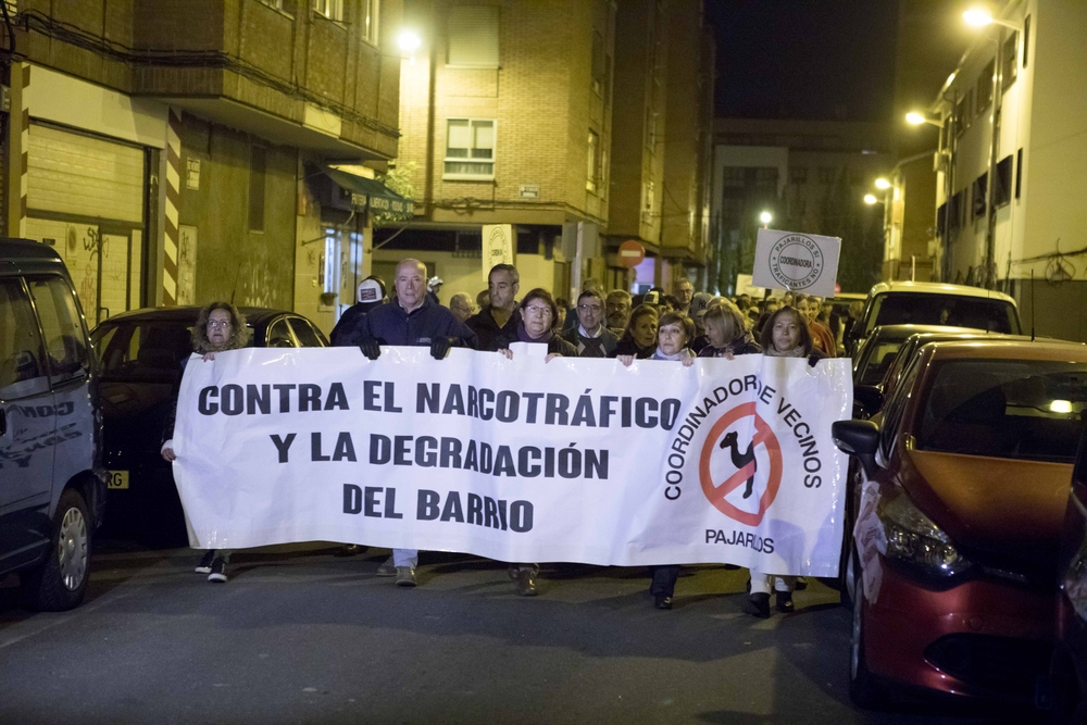 Manifestación contra el narcotráfico en Pajarillos  / J. C. CASTILLO