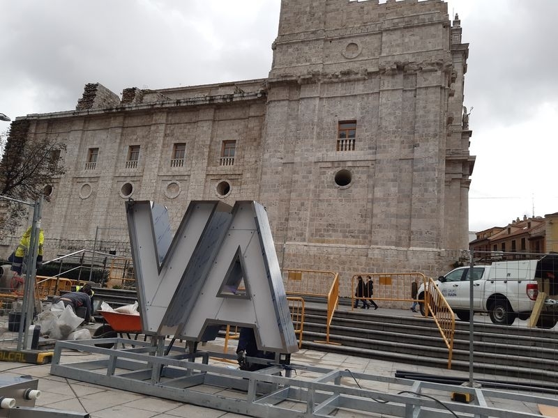 La plaza de Portugalete ya 'luce' las letras de Valladolid
