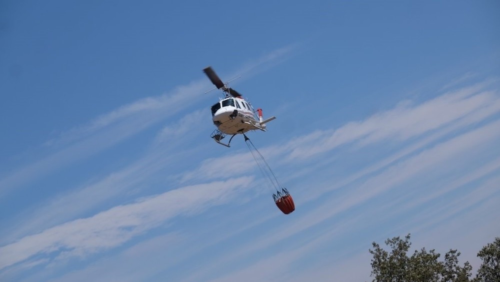 Un helicóptero de lucha contra incendios. 