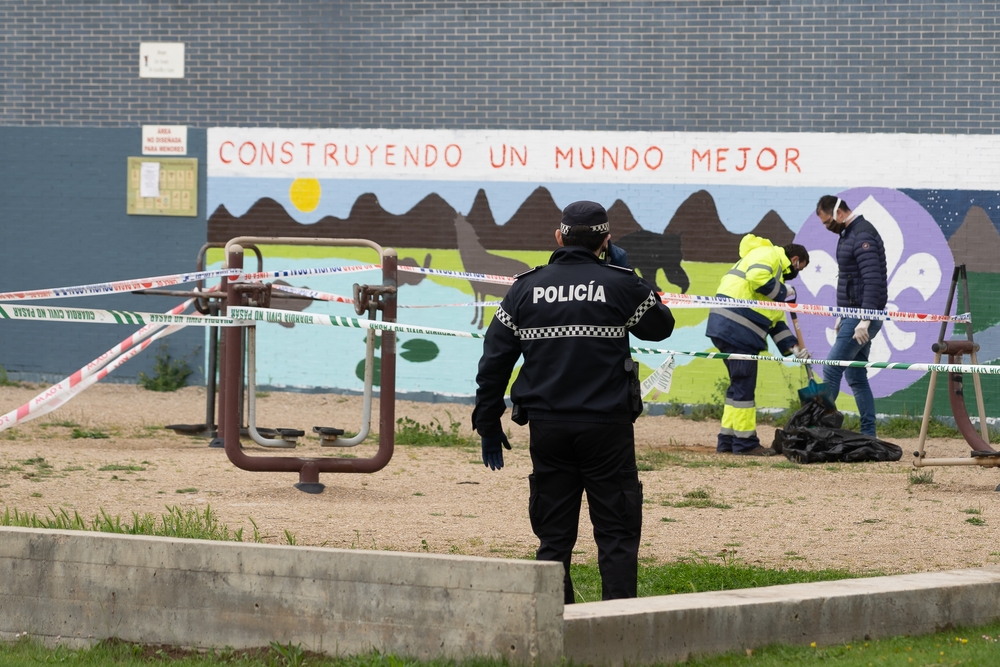 Encuentran el cadáver de un joven en Laguna de Duero.  / W. DOS SANTOS