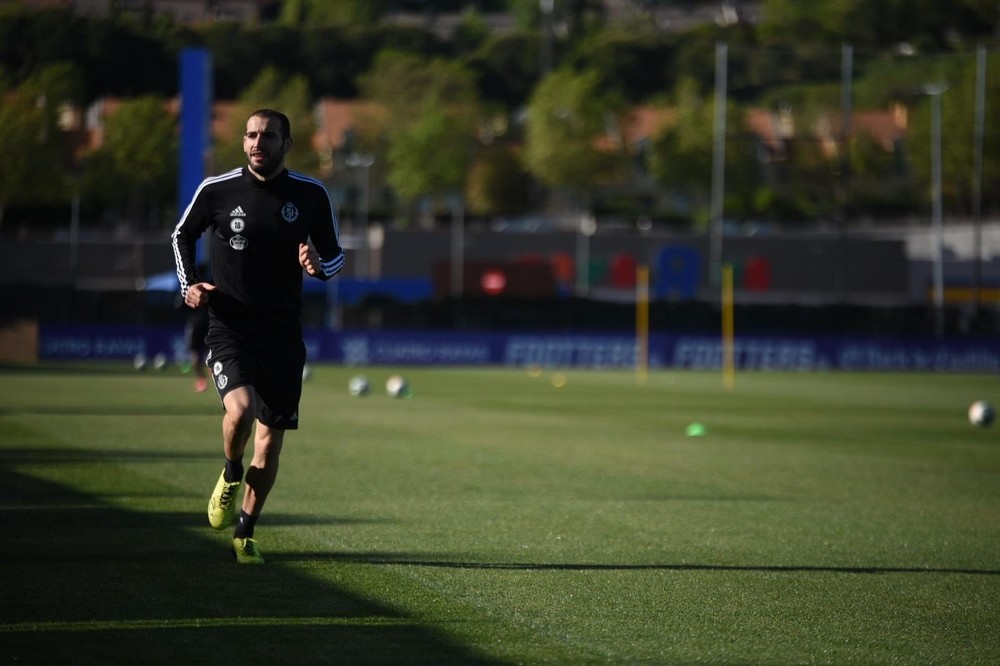 Antoñito, corriendo en los Anexos.