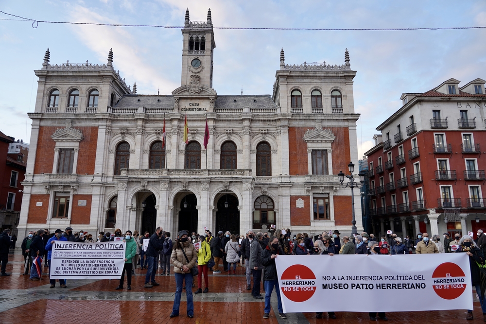 Concentración convocada por el mundo de la cultura en Valladolid