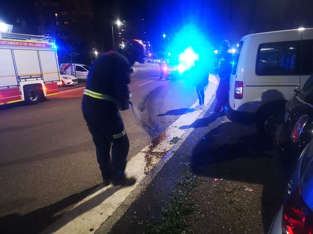 Un conductor ebrio destroza a seis coches en Parquesol