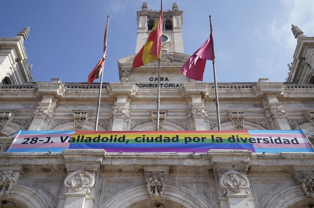 Acto institucional de Valladolid por el Día del Orgullo LGBTI