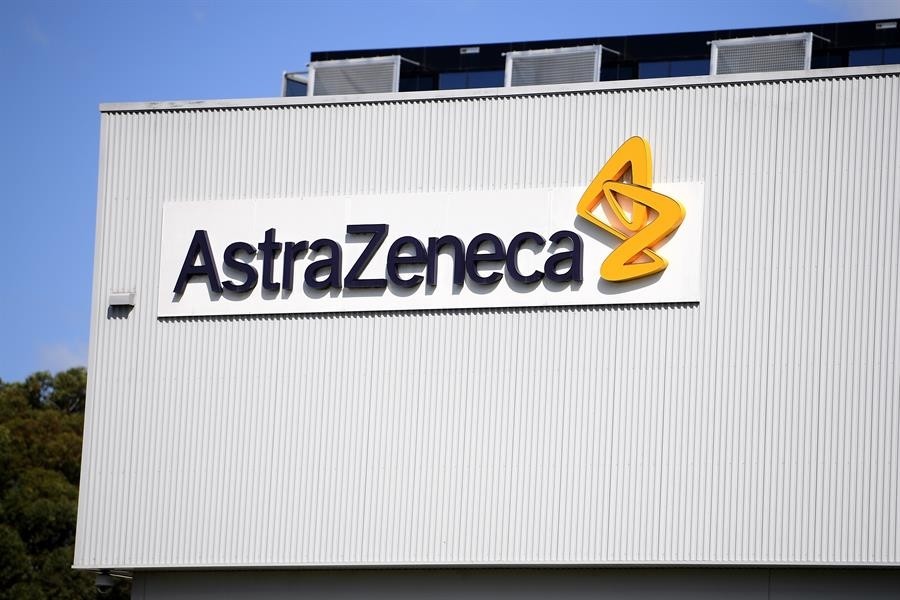 AstraZeneca interrumpe sus ensayos de la vacuna por seguridad