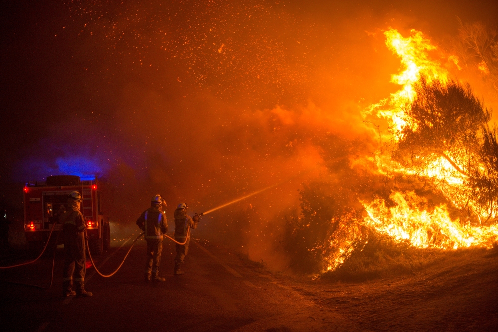 Más de 2.250 hectáreas quemadas por el fuego en dos dÁ­as negros en Galicia  / BRAIS LORENZO