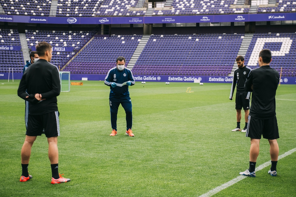 Tercera jornada de entrenamiento del Real Valladolid tras el parón por la crisis sanitaria.  / IÑAKI SOLA (REAL VALLADOLID)