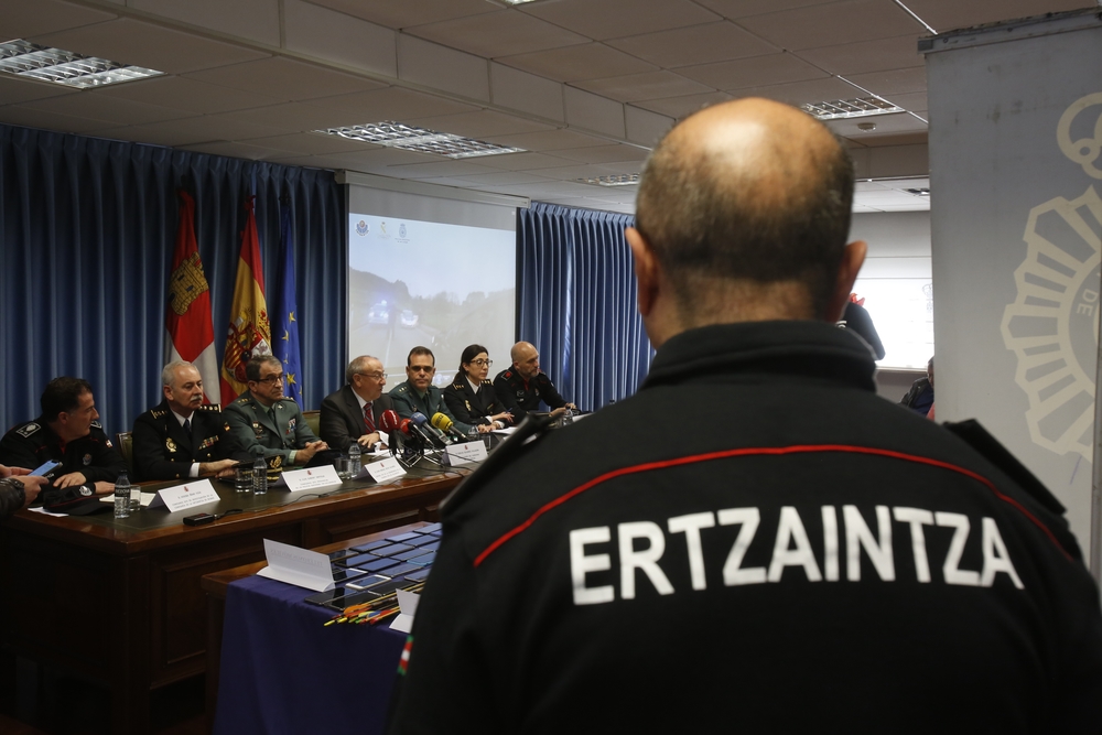 Operación antidroga conjunta de Ertzaintza, Guardia Civil y Policía Nacional  / JONATHAN TAJES