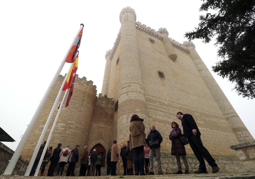 Jornadas de puertas abiertas del Castillo de Fuensaldaña  / R.VALTERO