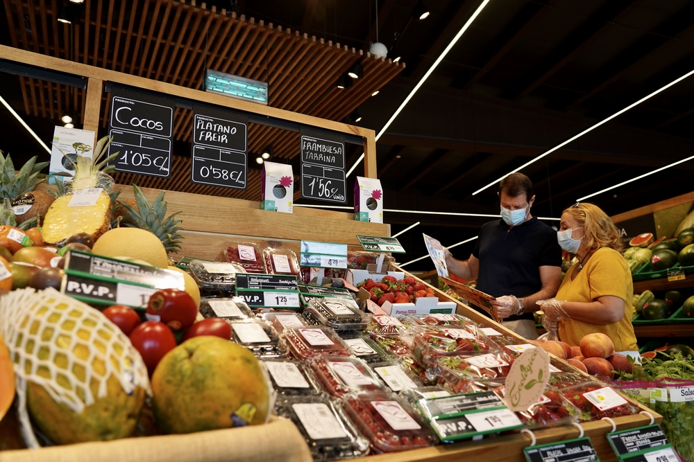 Gadis abre el gran supermercado de Parquesol en Valladolid  / MIRIAM CHACÓN / ICAL
