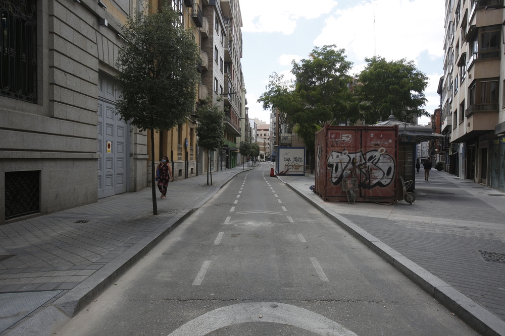 Obras en las calles Claudio Moyano y Duque de la Victoria  / JONATHAN TAJES