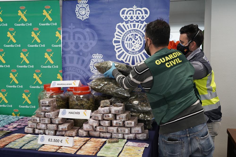 Drogas, armas y dinero y intervenidas en la Operación Ícaro.