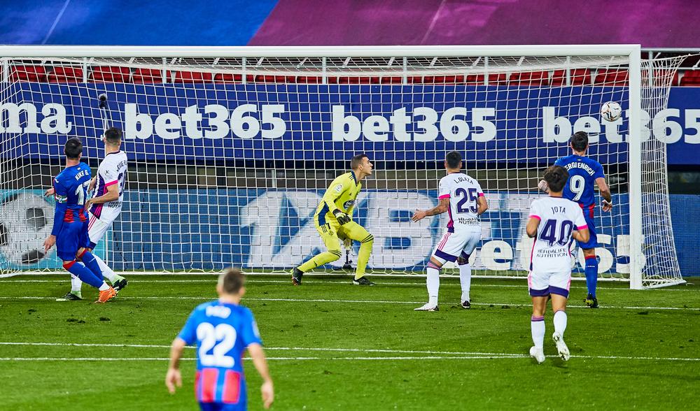 Eibar-Real Valladolid.  / AFP7 VÍA EUROPA PRESS