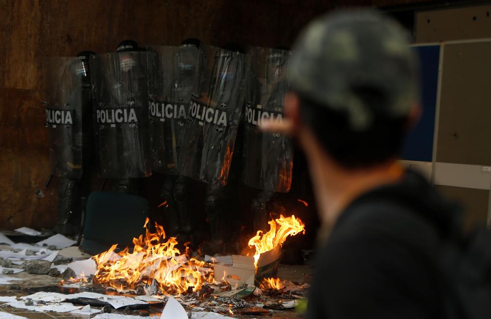 Protestas en la ciudad colombiana de Cali contra la reforma tributaria  / ERNESTO GUZMÁN JR.