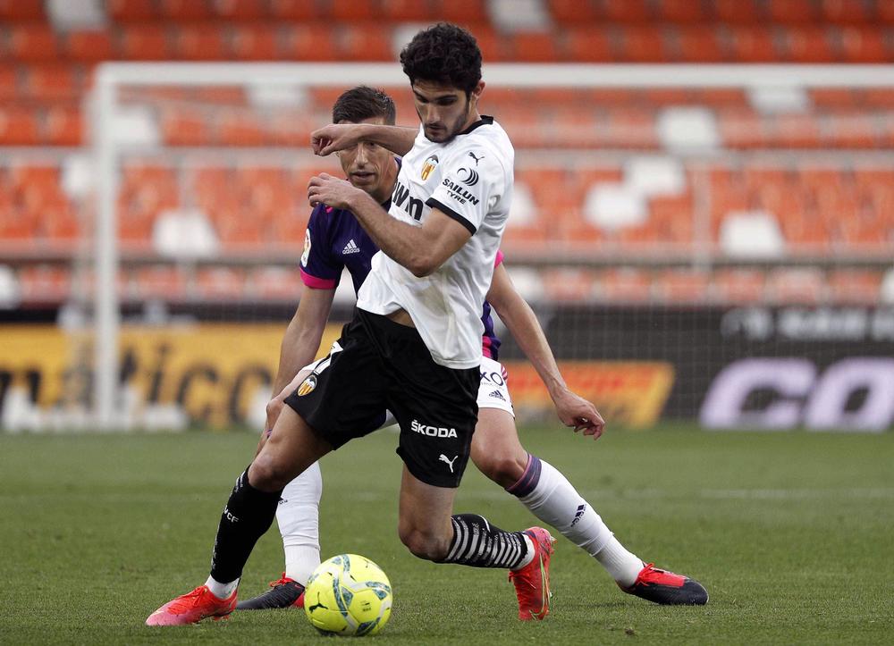 Imágenes del Valencia-Real Valladolid.  / MANUEL BRUQUE