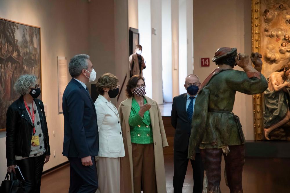La vicepresidenta primera del Gobierno visita el Museo Nacional de Escultura  / EDUARDO MARGARETO / ICAL