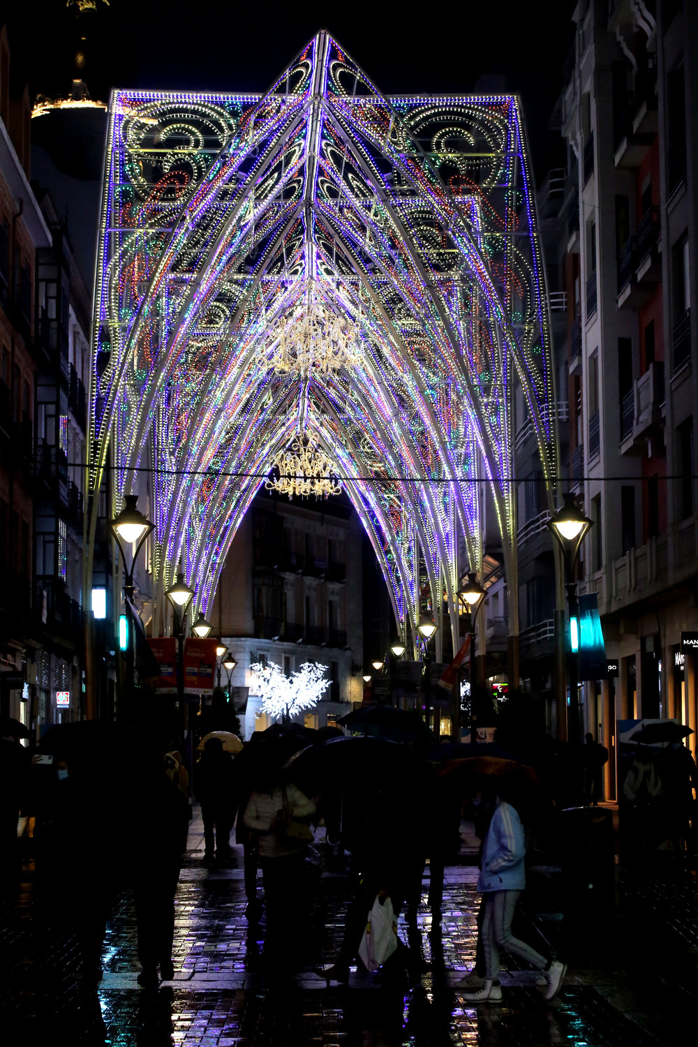 Valladolid enciende las luces de Navidad  / RUBÉN CACHO ICAL