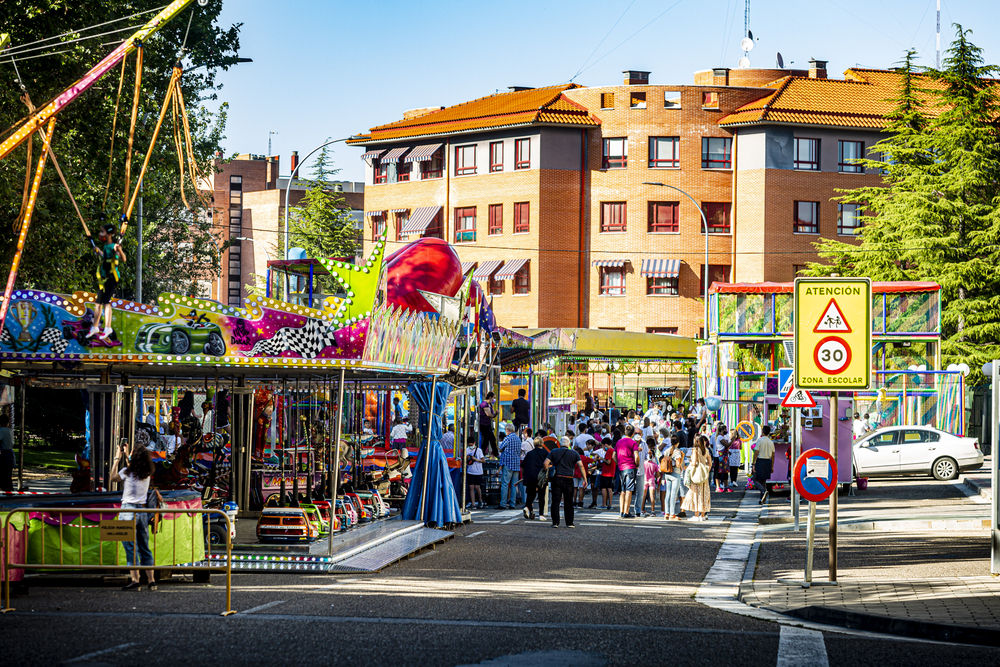 Carruseles en el barrio Parquesol  / JONATHAN TAJES