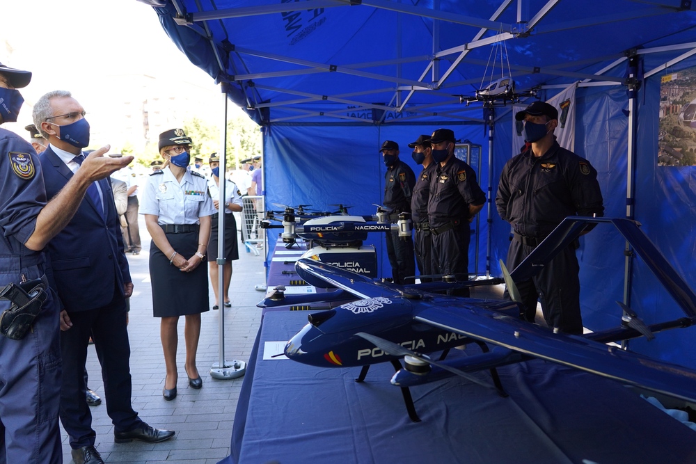 Inauguración de las exposiciones y los actos programados para celebrar el Día de la Policía