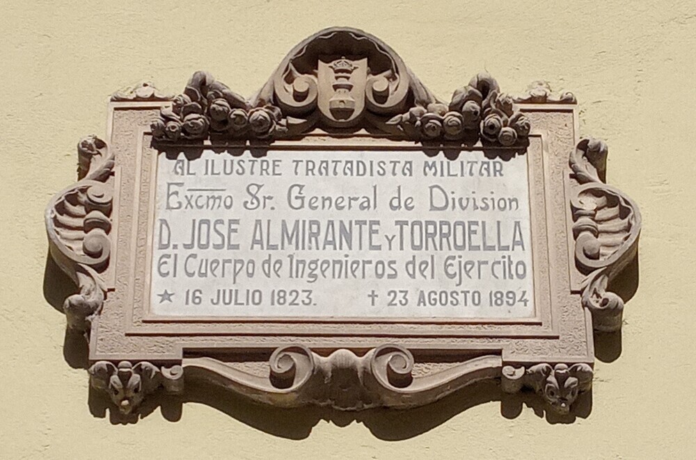 José Almirante y Torroella, historiador militar