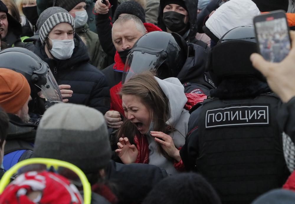 An unauthorized protest in support of Navalny in Moscow  / MAXIM SHIPENKOV