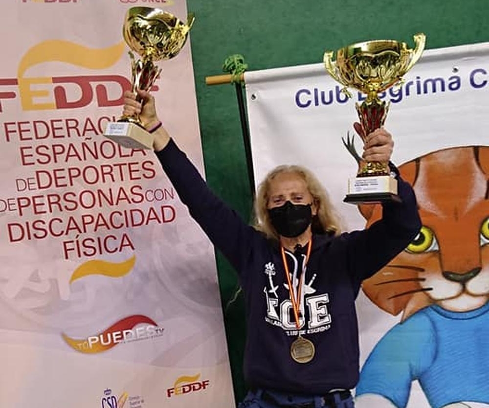 Begoña Garrido, con sus trofeos en Ciudad Real.