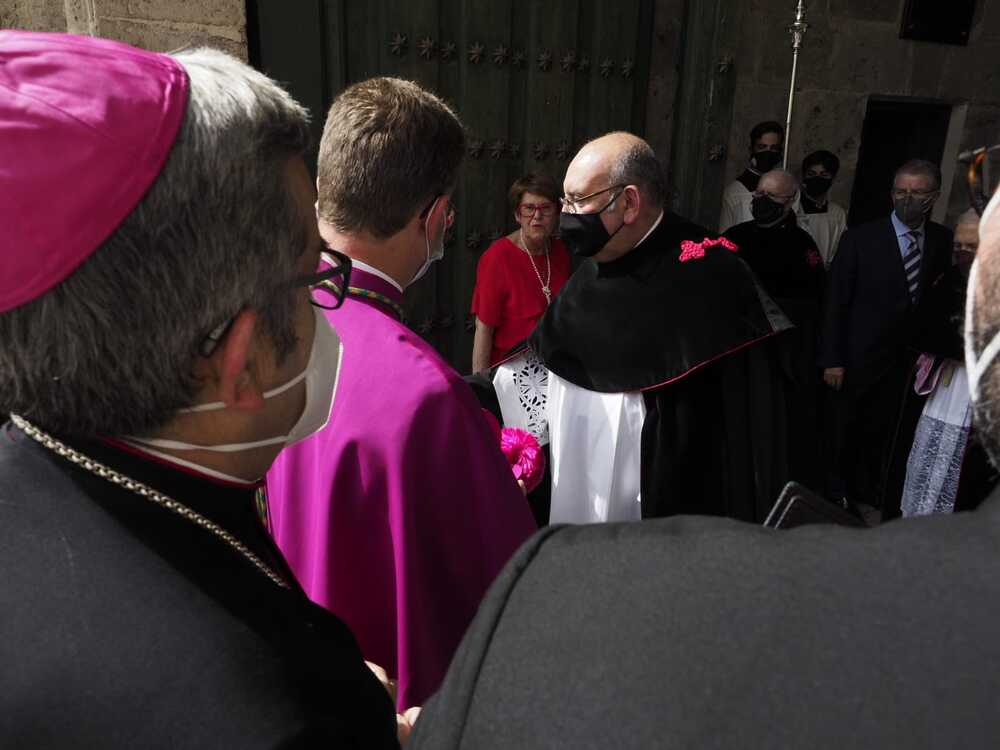 El vallisoletano Aurelio García, ordenado obispo en la Catedral.  / ARZOBISPADO