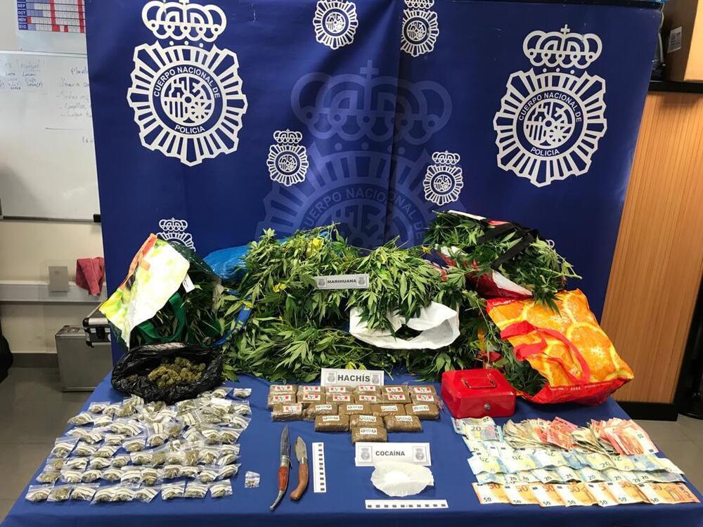 Los 4 detenidos en Las Viudas almacenaban 40.000 € en droga