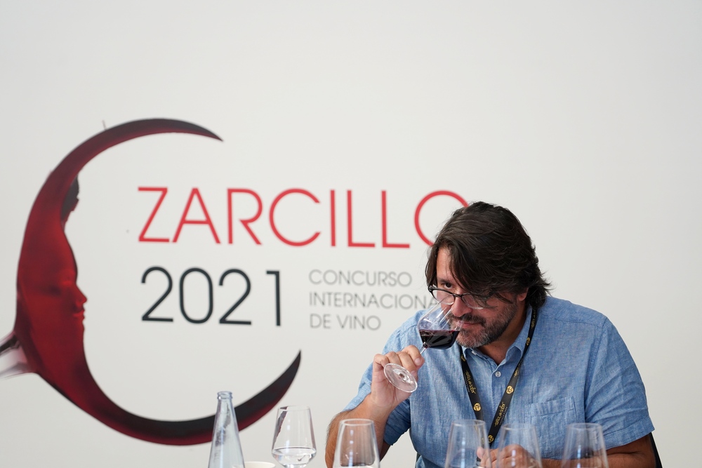 Jornada de catas de los Premios Zarcillo.  / MIRIAM CHACÓN / ICAL