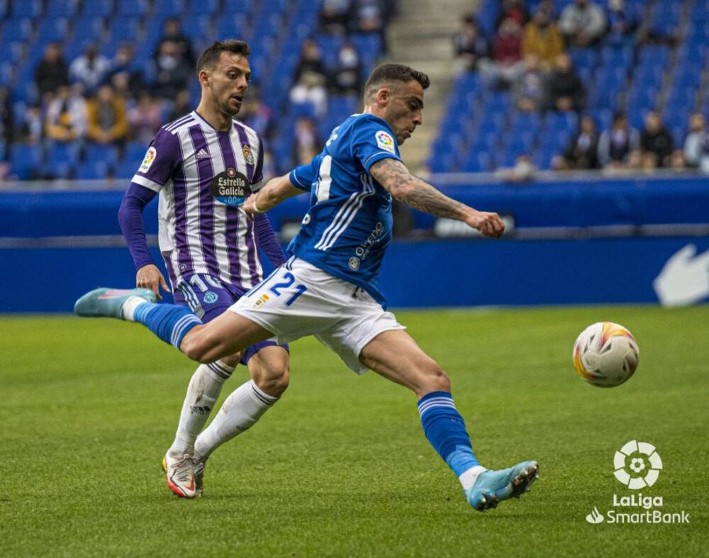 Imágenes del Real Oviedo-Real Valladolid.  / LALIGA