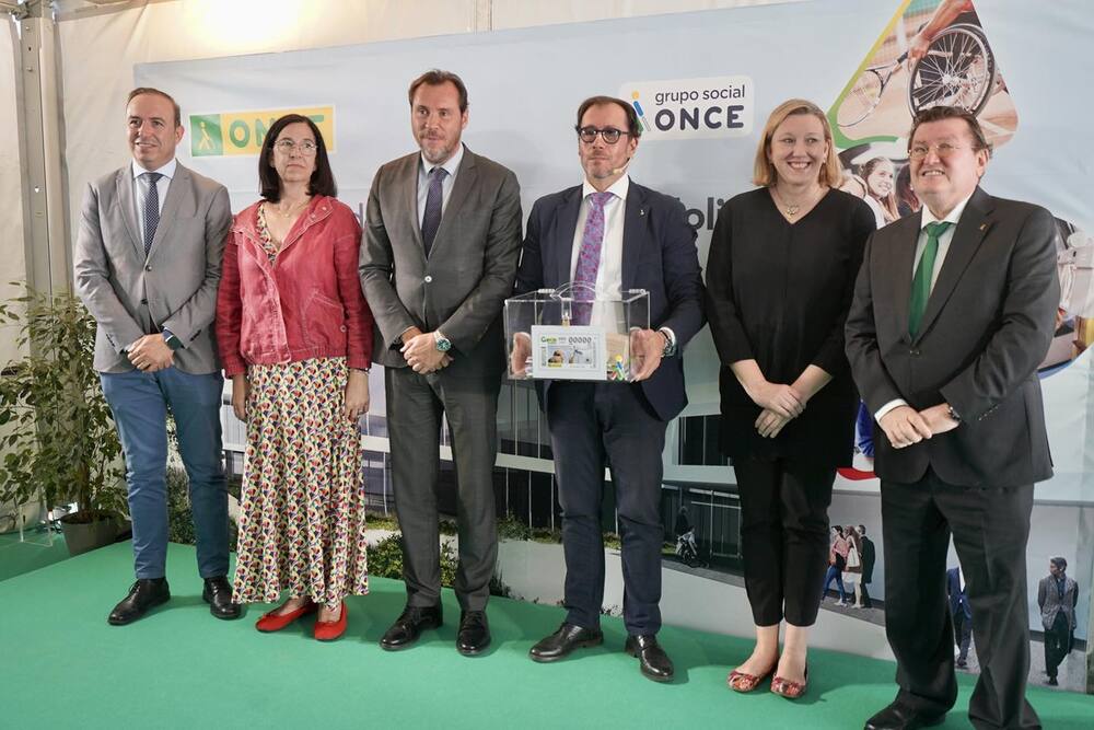 El Grupo Social ONCE coloca la primera piedra del mayor centro de atención a la discapacidad en Castilla y León  / AYUNTAMIENTO DE VALLADOLID